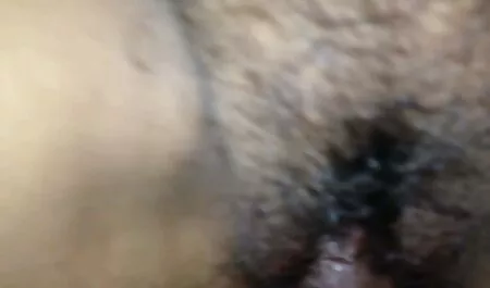 Để tải về video của bà miễn phí trên điện thoại trong chất lượng cao và không cần phải đăng ký-nhấn vào nút