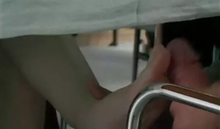 Để tải về video từ phía châu Á miễn phí trên điện thoại trong chất lượng cao và không cần đăng ký vào 