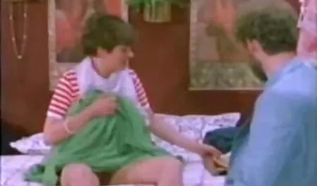 Xem một phim khiêu dâm của một cô gái tóc vàng người khéo léo của anh để chơi bi-và anh cô ta trong mông bên phải trên bàn, liếm tại trực tuyến phim sex trong tất cả. Để tải về miễn phí tình dục video trên điện thoại trong chất lượng cao và không cần đăng ký vào 