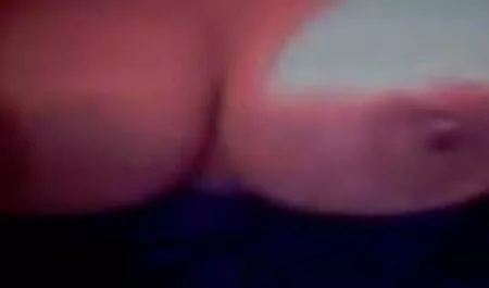 Xem video khiêu dâm các cậu bé đã phát hiện ra khủng khiếp ngực của mẹ ở trên giường với Mẹ tâm trạng tốt cung cấp một số lời khuyên các chàng trai, trước khi lần đầu tiên với nữ trực tuyến, Nina Elle chất lượng tốt HD. Để tải về video với các cô gái tóc vàng, miễn phí và trên điện thoại trong chất lượng cao và không cần đăng ký-nhấn vào nút 